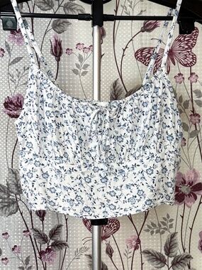 Hollister Floral Smocked Crop Top Blue White Cami Tank Size M Y2K Coquette